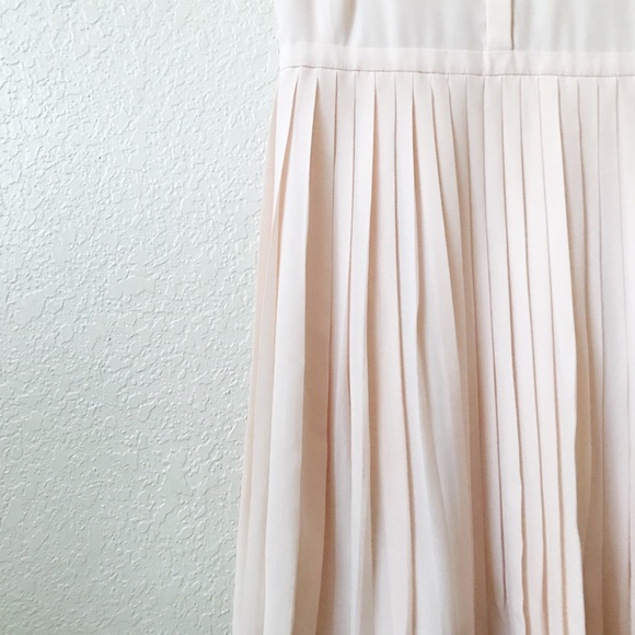 Madewell Silk Pleated Dress - Picture 3 of 7